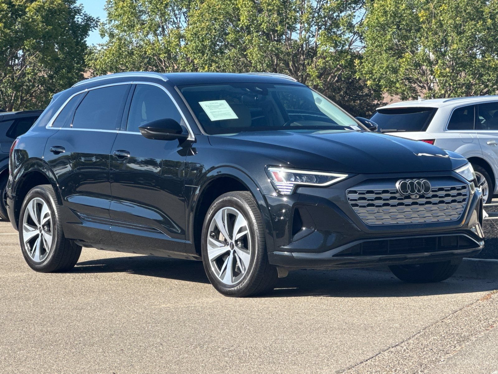 Used 2024 Audi Q8 e-tron Premium Plus w/ Premium Plus Package AWD/4WD image 8