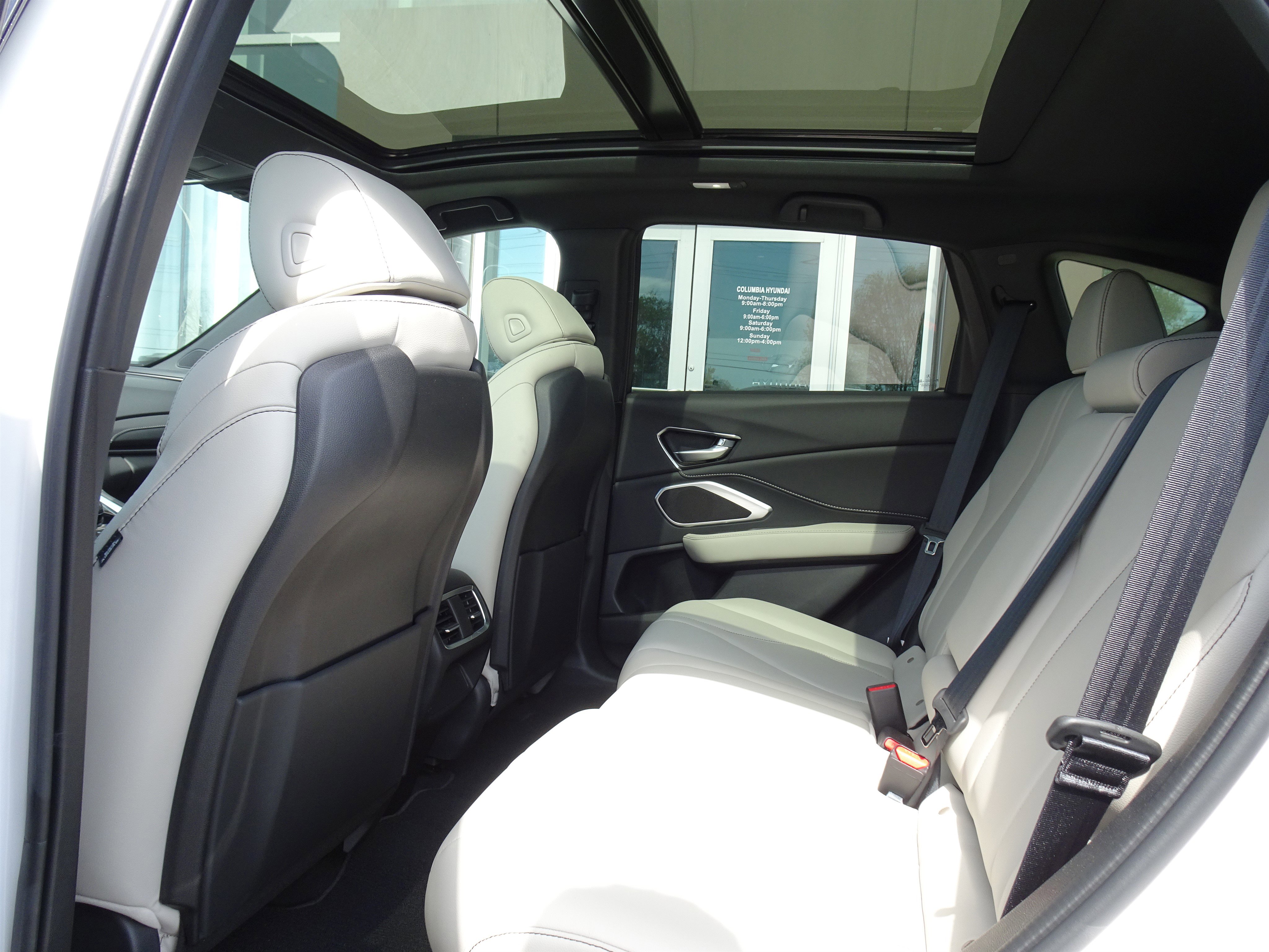 Used 2025 Acura RDX SH-AWD image 15