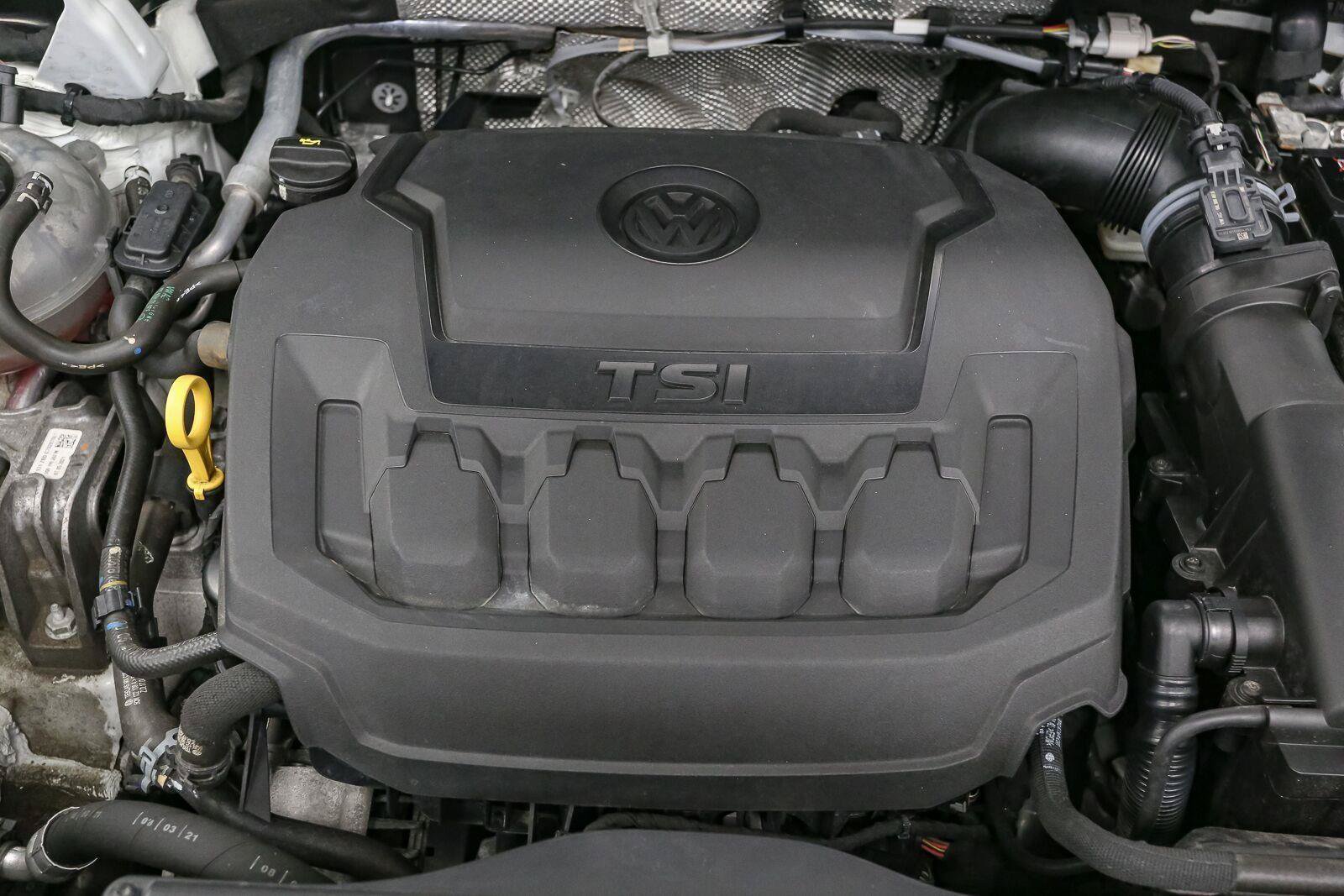 Certified 2021 Volkswagen Tiguan SE AWD/4WD image 16