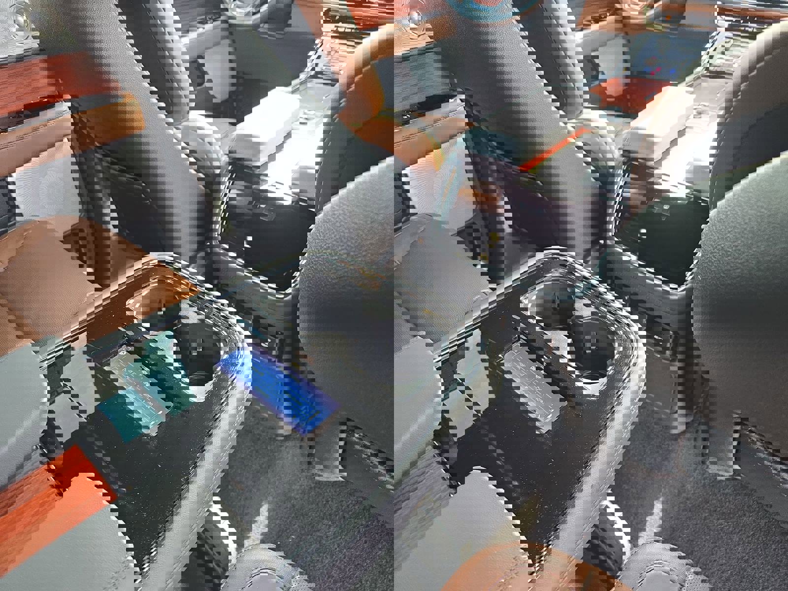 Used 2024 Lincoln Navigator Reserve image 13