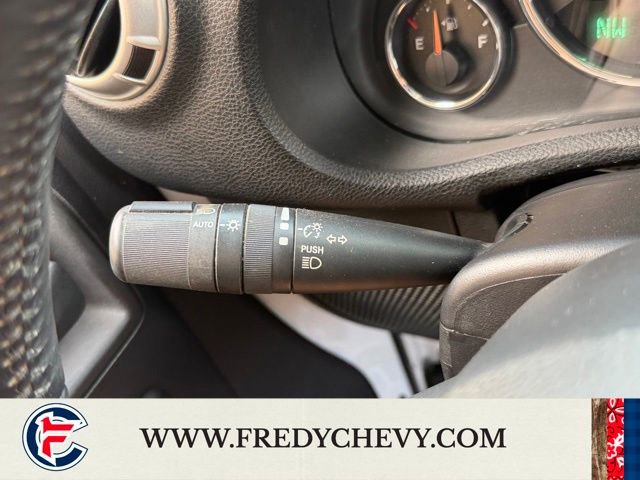 Used 2015 Jeep Wrangler Unlimited Sahara image 33