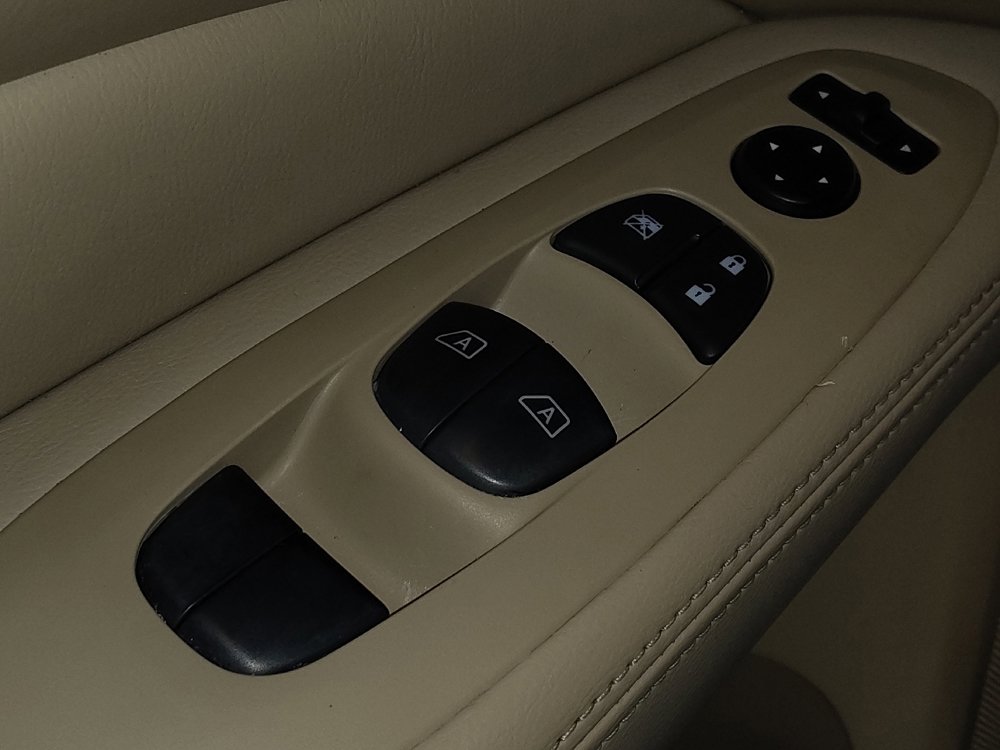 Used 2016 Nissan Pathfinder SL w/ SL Tech Package image 27