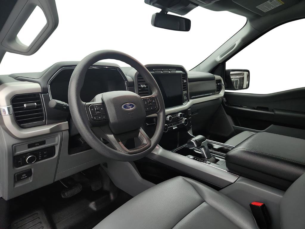 Used 2022 Ford F150 Lightning Pro image 10