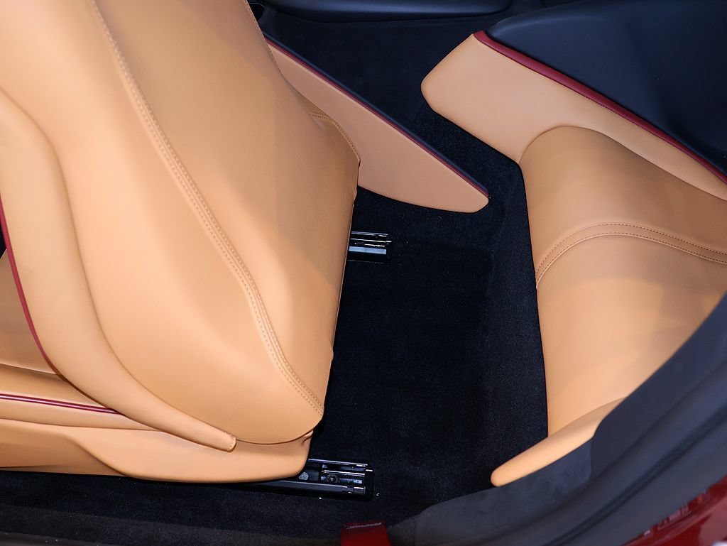 Certified 2022 Ferrari Roma RWD image 94