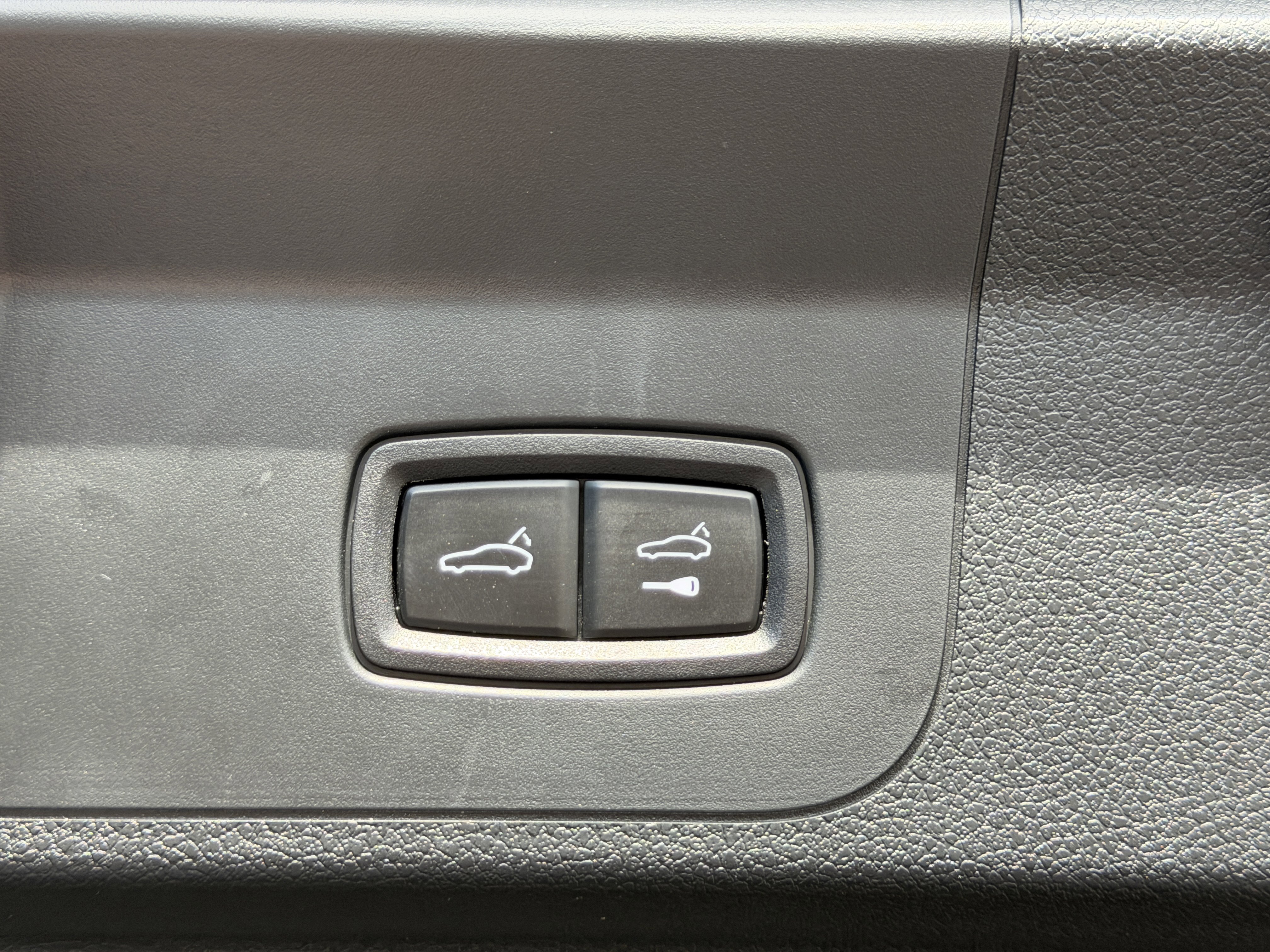 Certified 2023 Porsche Panamera 4S image 16