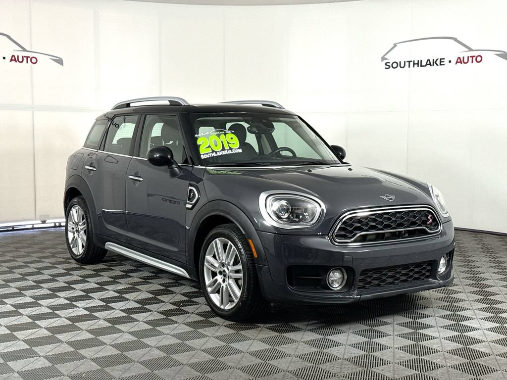 Used 2019 MINI Cooper Countryman S w/ Premium Package FWD image 2