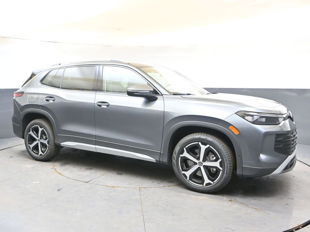 New 2026 Volkswagen Tiguan SE image 7