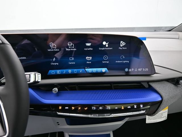 New 2025 Cadillac Optiq Luxury 1 w/ LPO, Floor Liner Package image 18