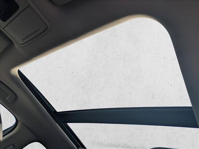 Used 2025 Honda Pilot Elite image 16