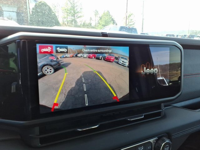 New 2026 Jeep Wrangler Unlimited Rubicon image 14