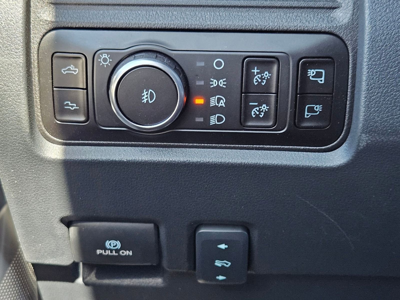 New 2026 Ford F350 Platinum AWD/4WD image 17