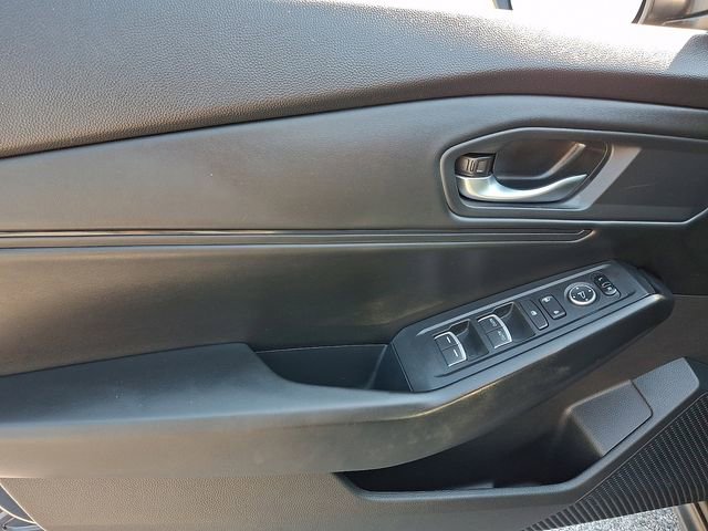 Used 2023 Honda Accord EX image 12
