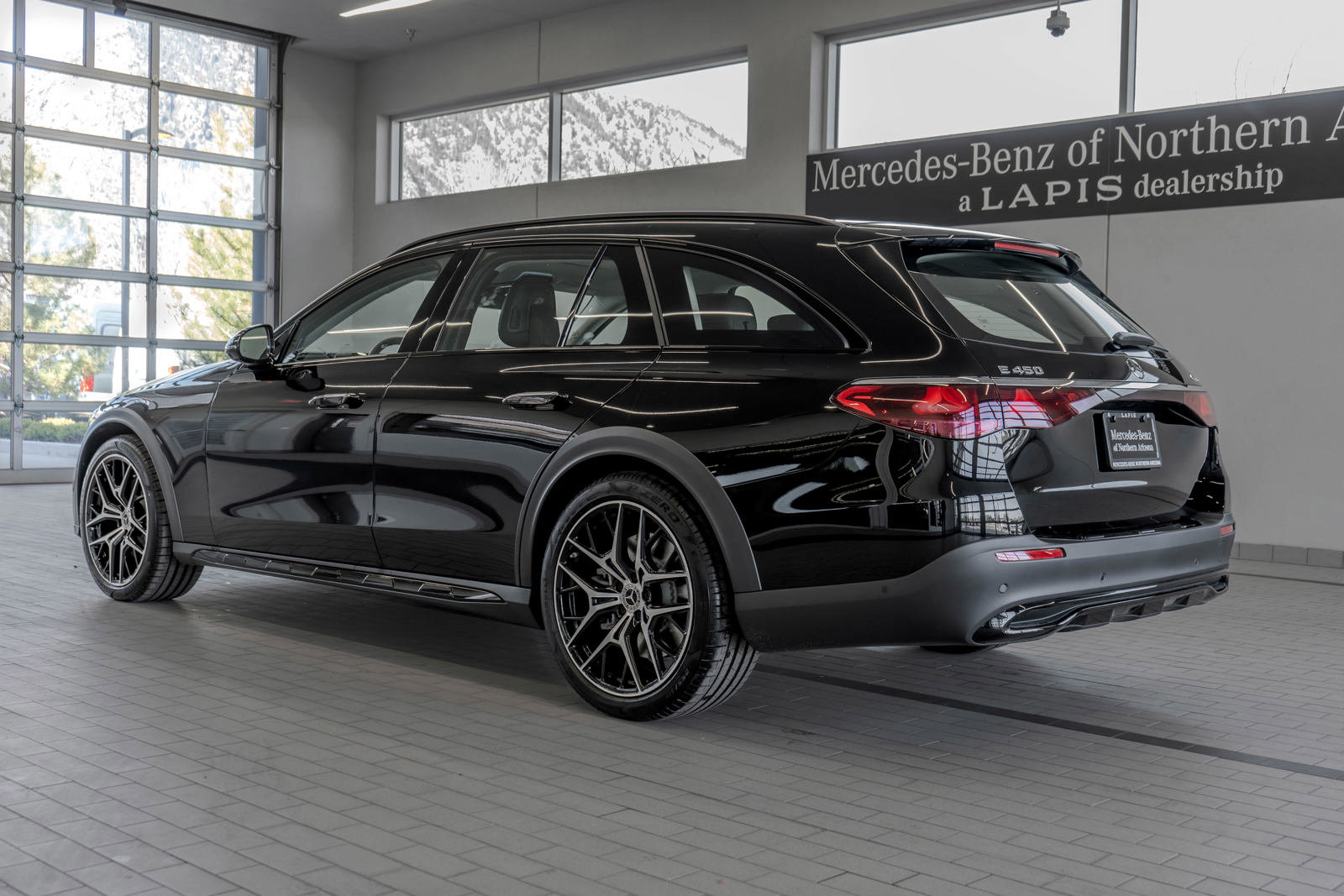 New 2025 Mercedes-Benz E 450 4MATIC All-Terrain Wagon image 12