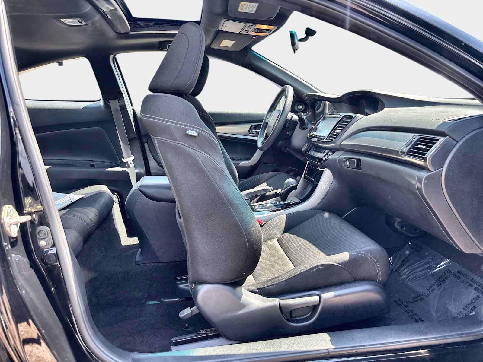 Used 2016 Honda Accord EX image 13