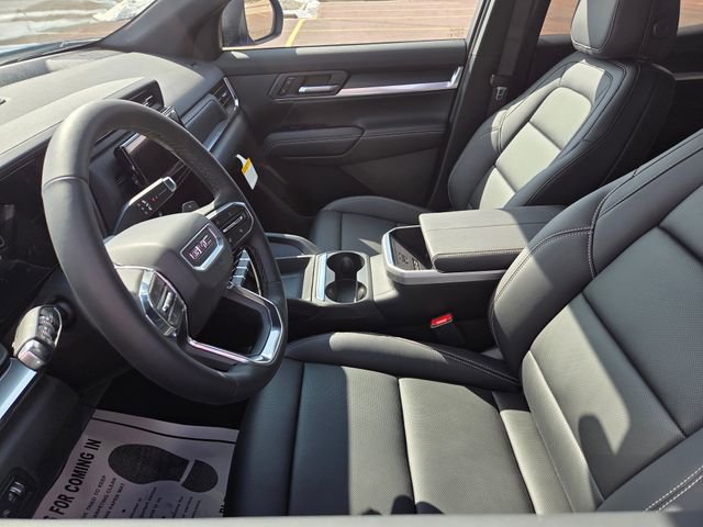 New 2026 GMC Terrain Elevation w/ Elevation Premium Package AWD/4WD image 11