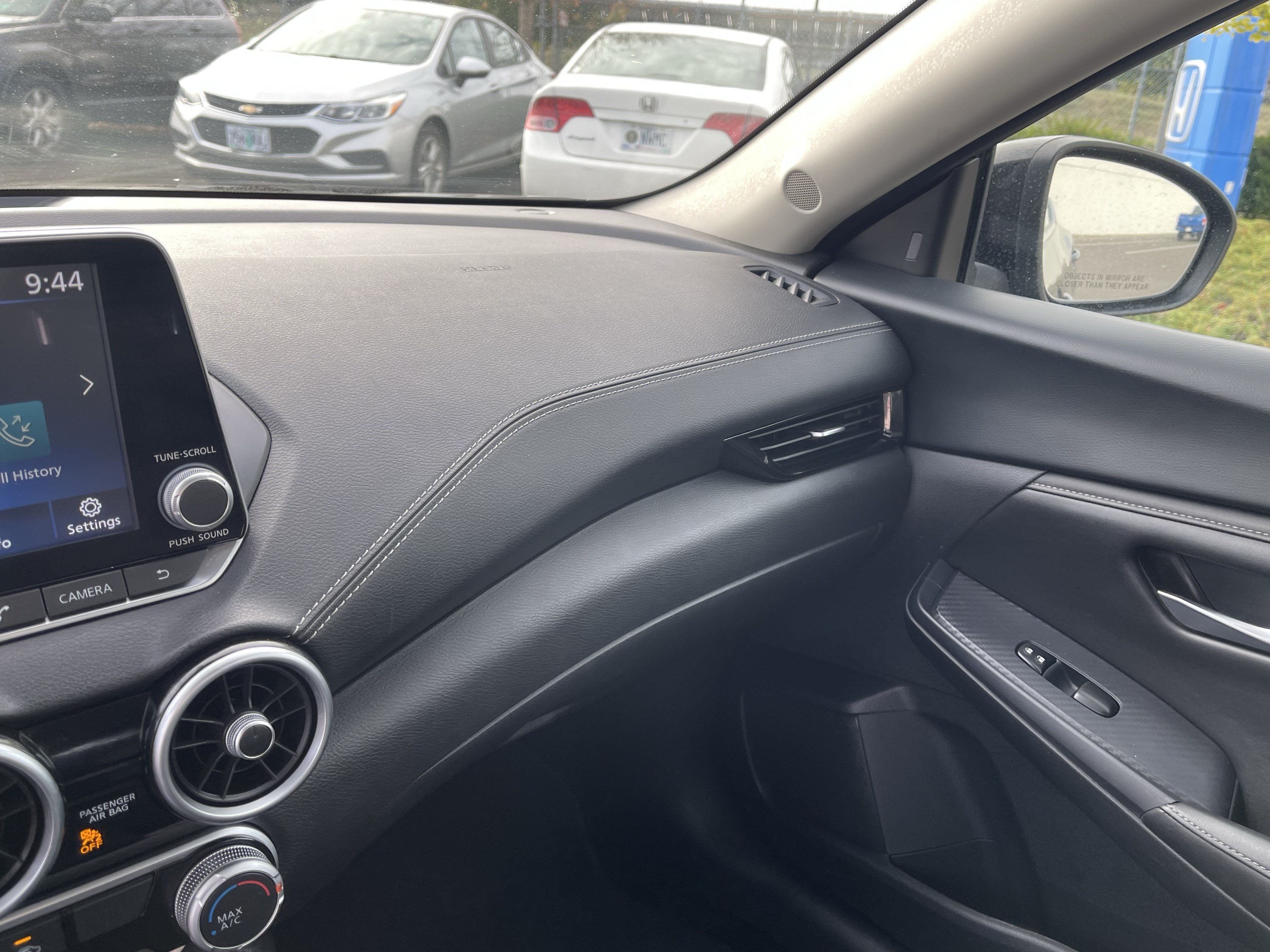 Used 2024 Nissan Sentra SV FWD image 25