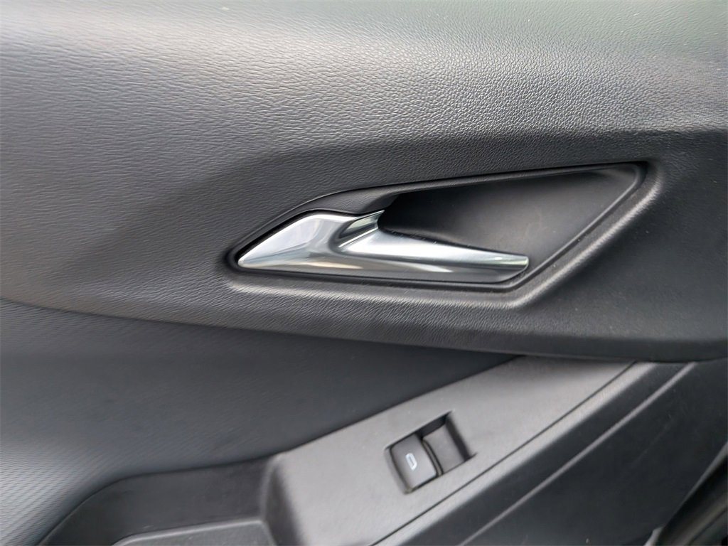 Used 2025 Chevrolet Equinox LT image 23