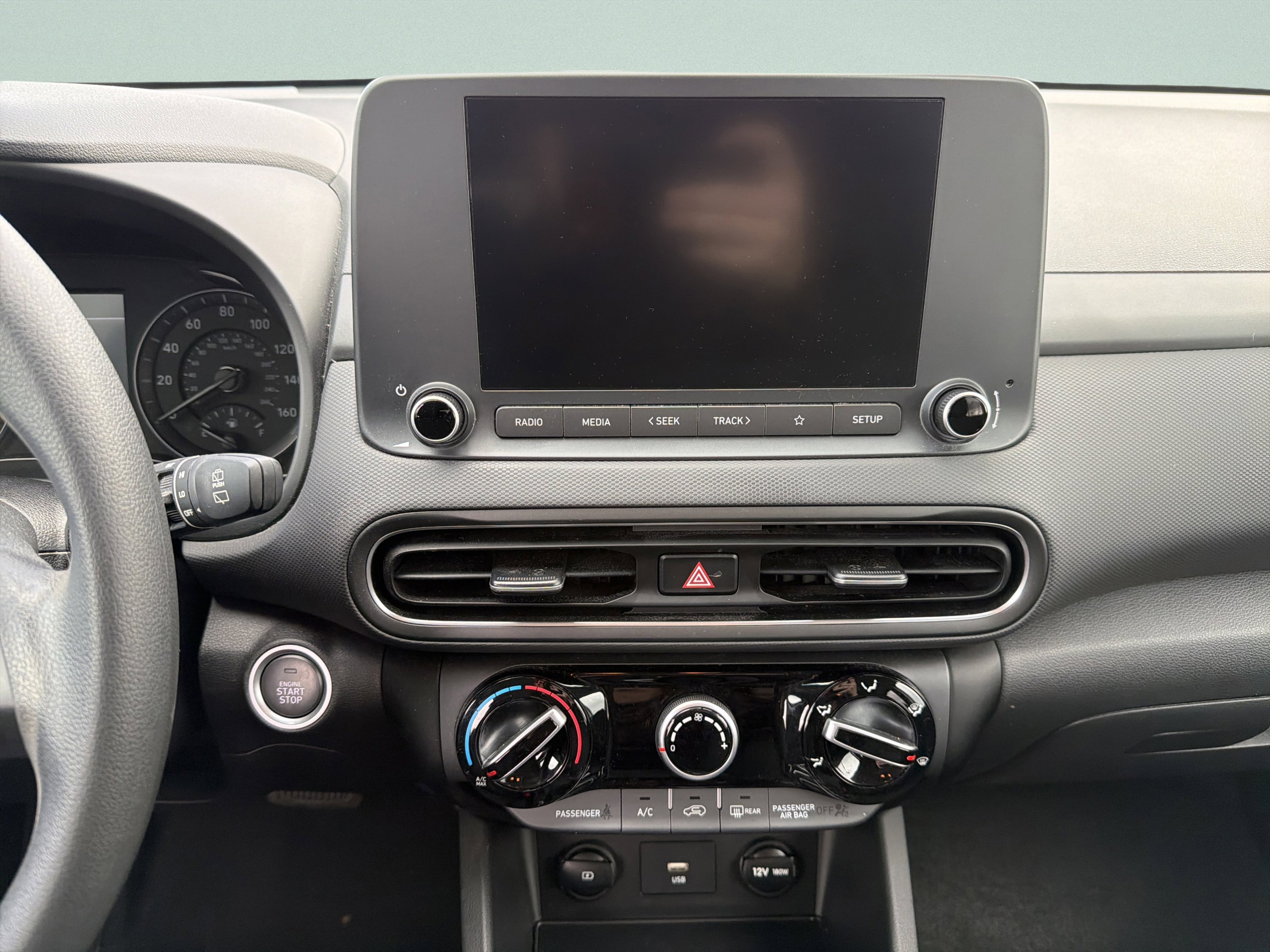 Used 2023 Hyundai Kona SEL AWD/4WD image 18