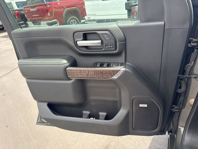 Used 2022 GMC Sierra 2500 Denali w/ Denali Ultimate Package AWD/4WD image 16
