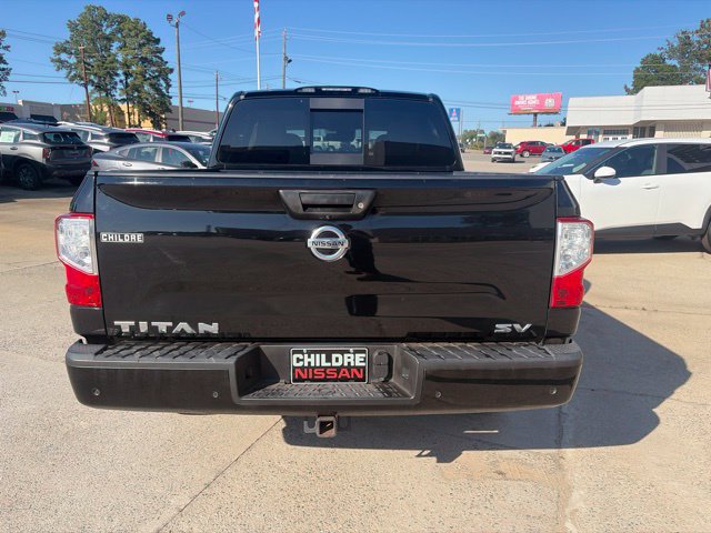 Used 2020 Nissan Titan SV w/ SV Convenience Package RWD image 7