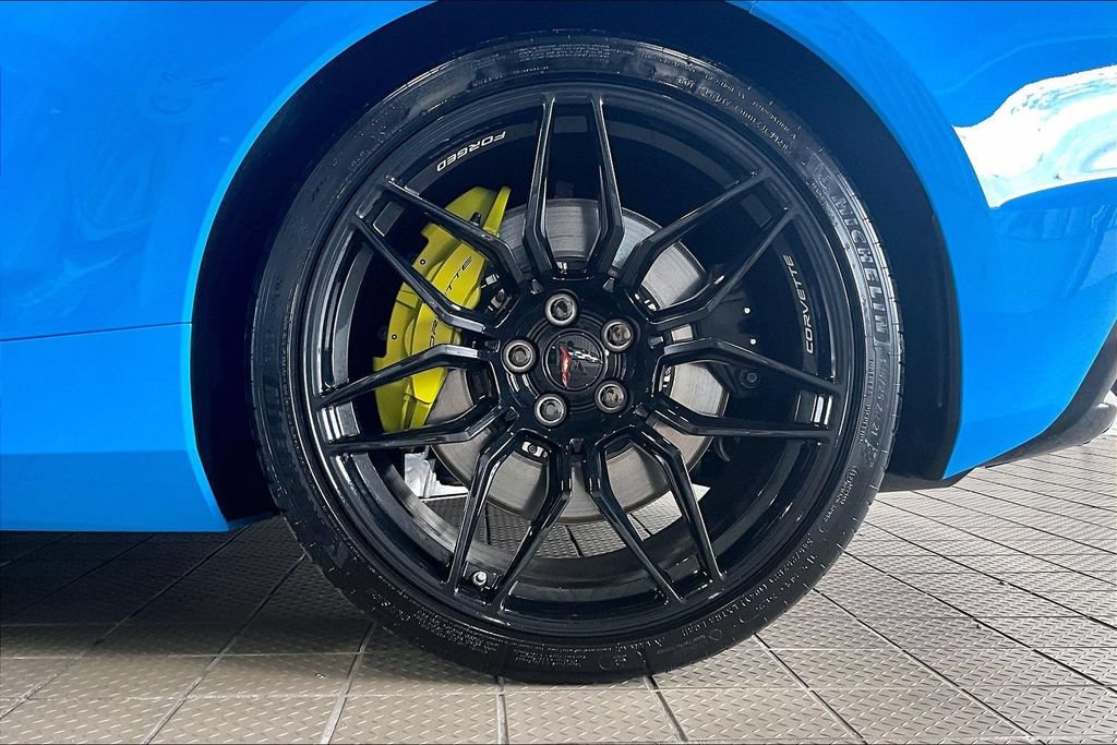 Used 2024 Chevrolet Corvette Z06 RWD image 27