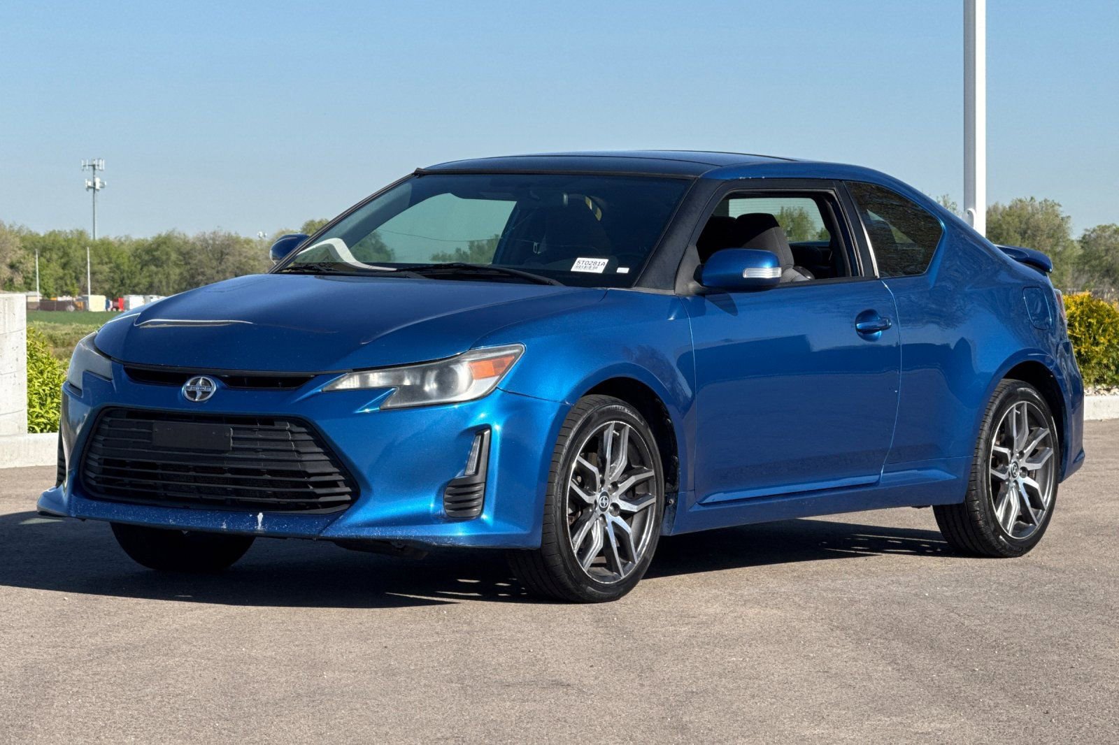 Used 2014 Scion tC FWD image 8