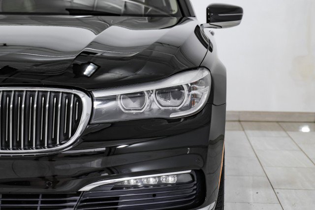 Used 2017 BMW 740i xDrive AWD SUNROOF LEATHER HEATED SEA image 46