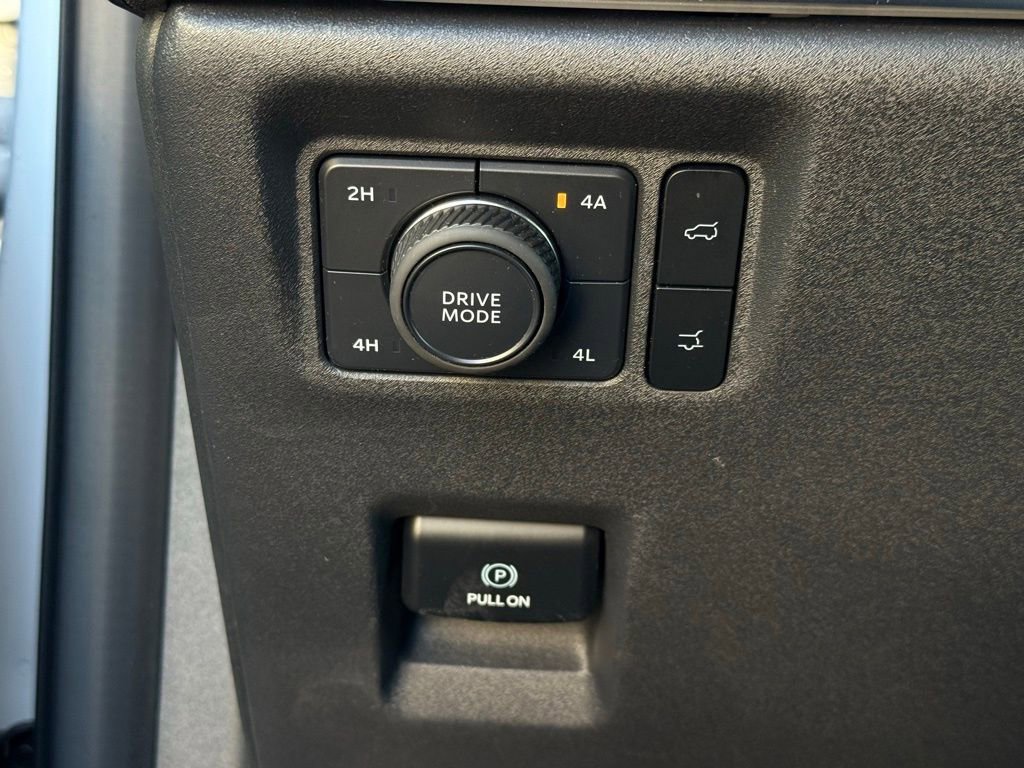 Used 2025 Ford Expedition Max Platinum image 24