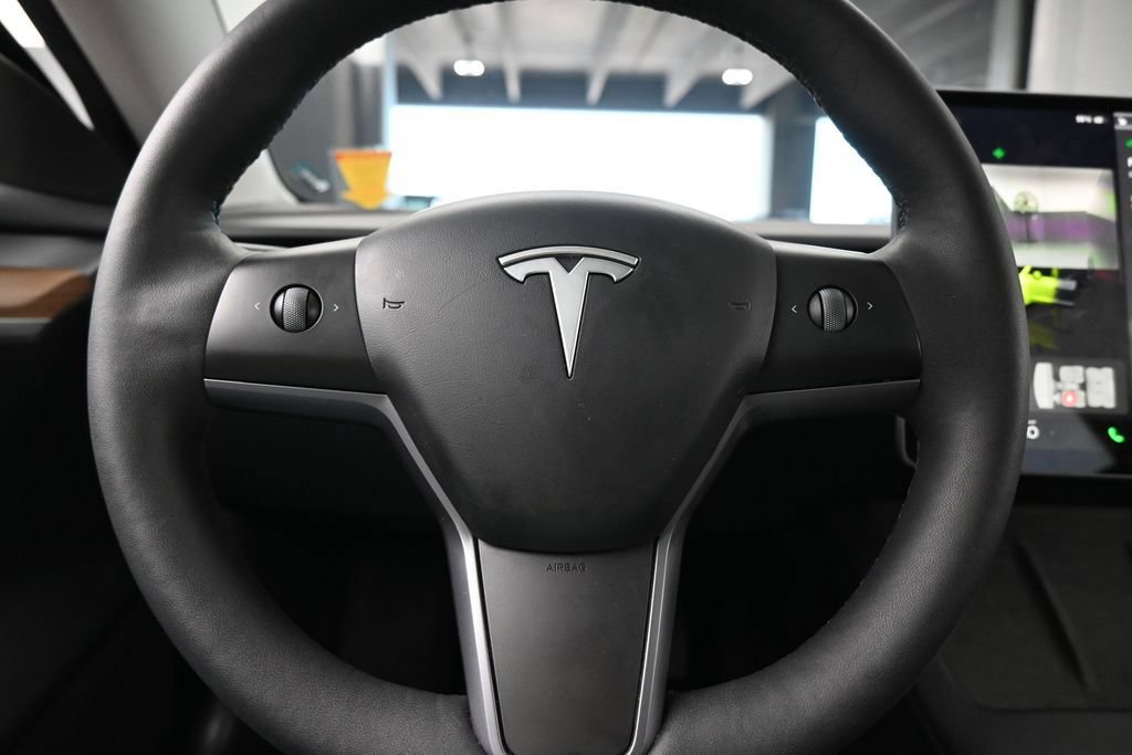 Used 2023 Tesla Model 3 Standard Range RWD image 27