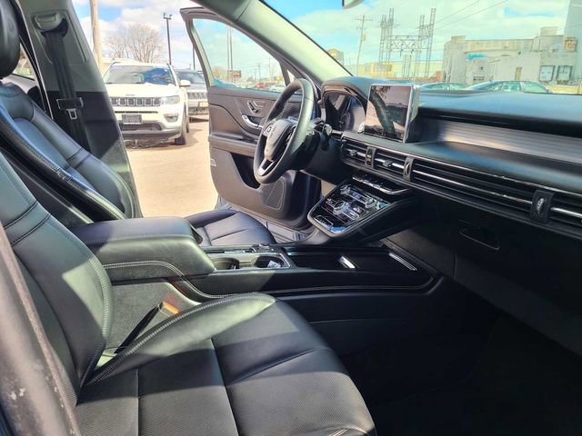 Used 2022 Lincoln Corsair AWD w/ Equipment Group 101A image 17