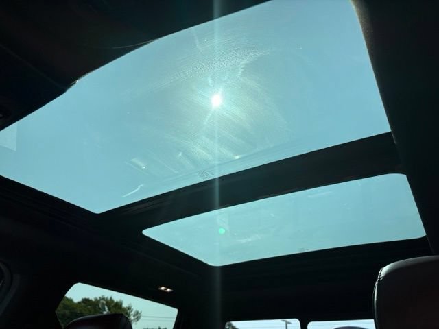 Used 2018 Ford F150 Platinum w/ Equipment Group 701A Luxury AWD/4WD image 21