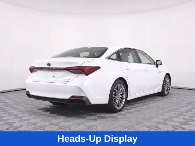 Used 2021 Toyota Avalon Limited w/ Advanced Safety Package FWD image 3