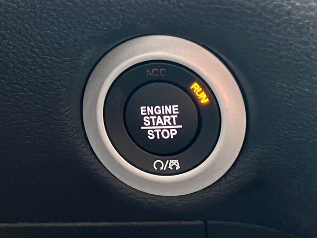 New 2026 Chrysler Pacifica Select AWD/4WD image 31