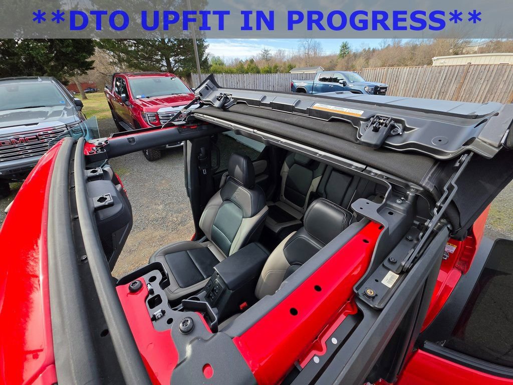 Used 2023 Ford Bronco Wildtrak image 24