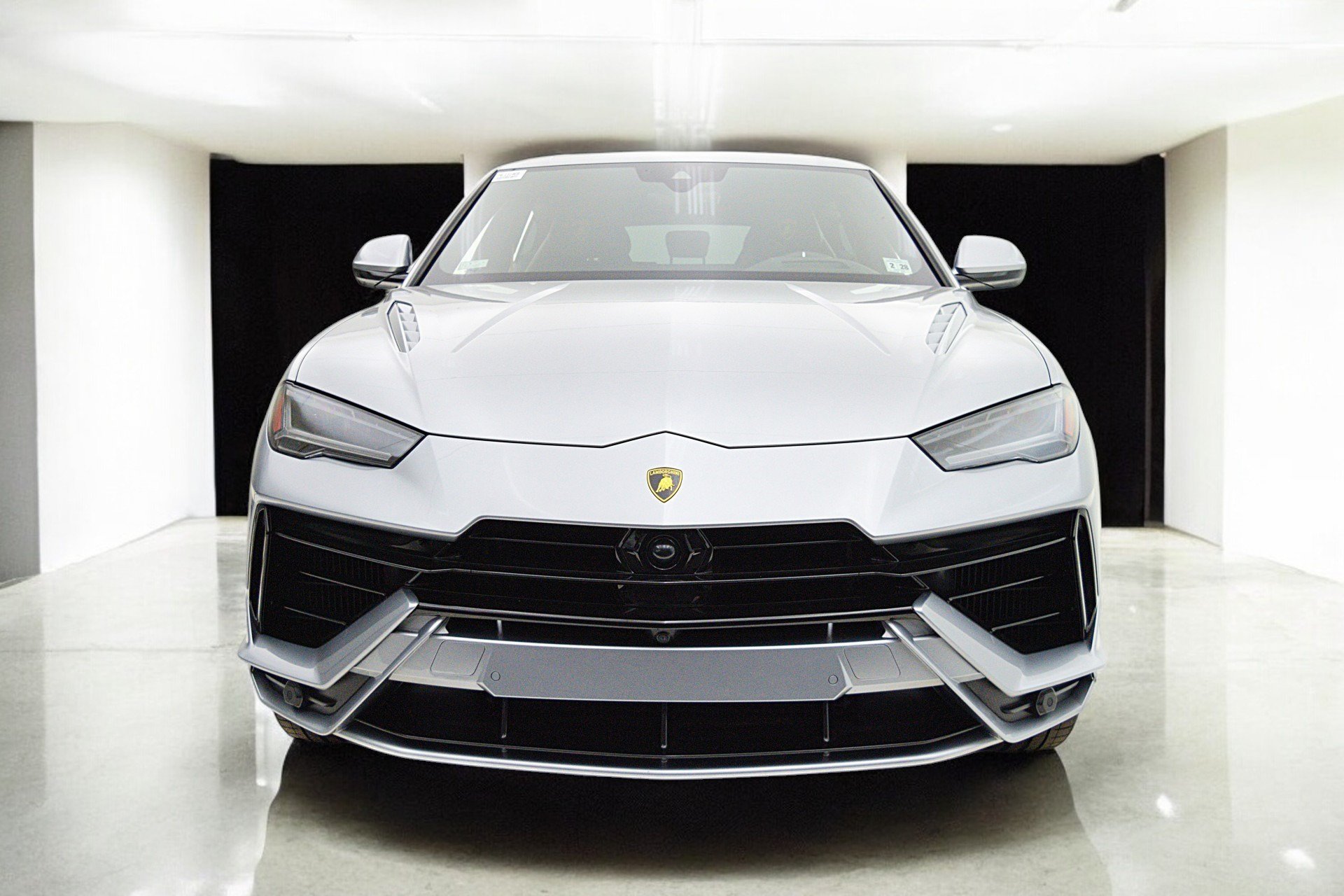 Used 2023 Lamborghini Urus S AWD/4WD image 17