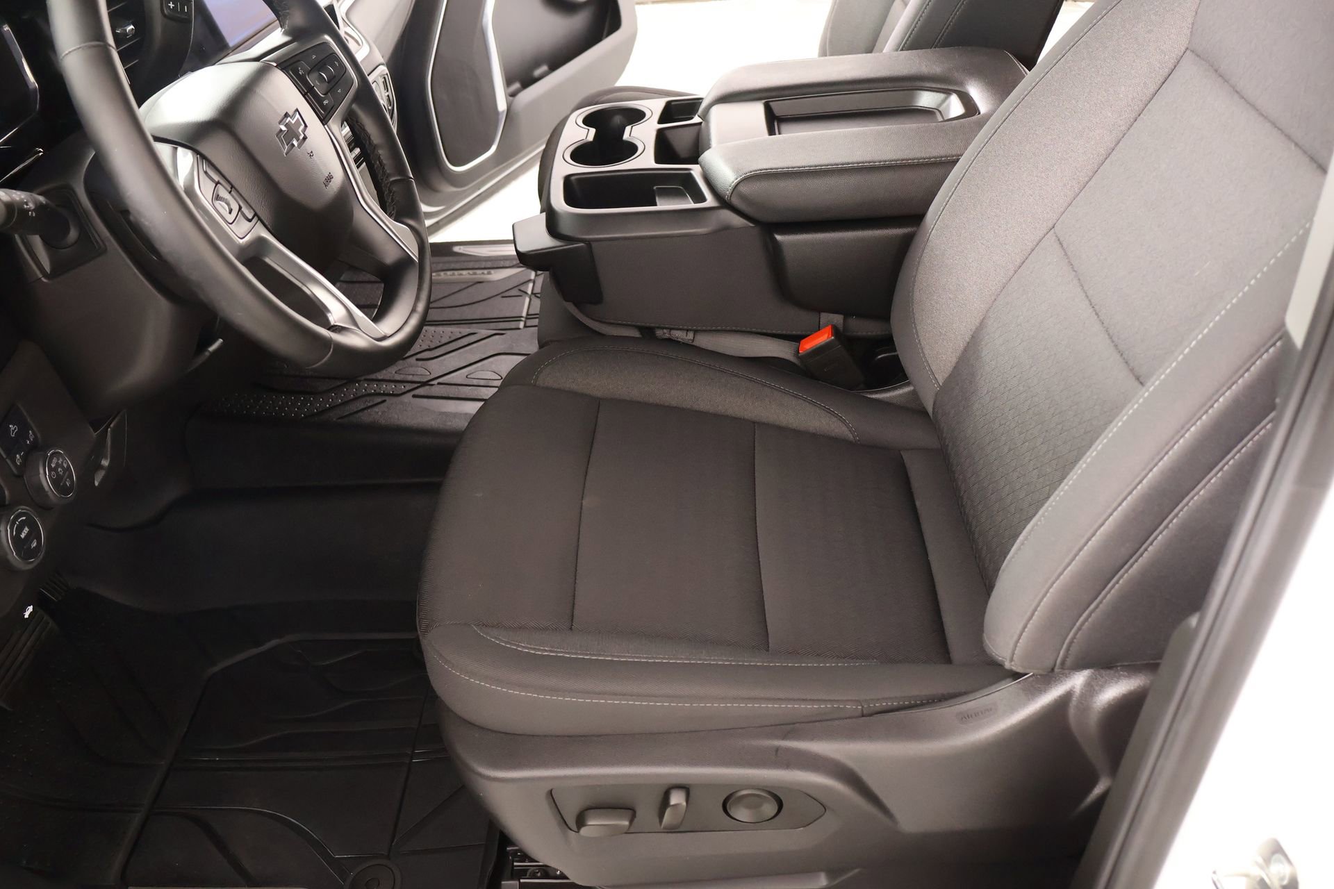 Used 2024 Chevrolet Silverado 1500 RST w/ LPO, Liner Protection Package image 11