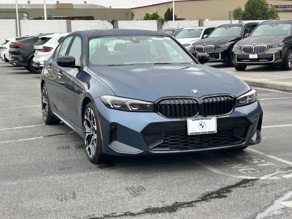New 2026 BMW 330i Sedan w/ M Sport Package RWD image 7