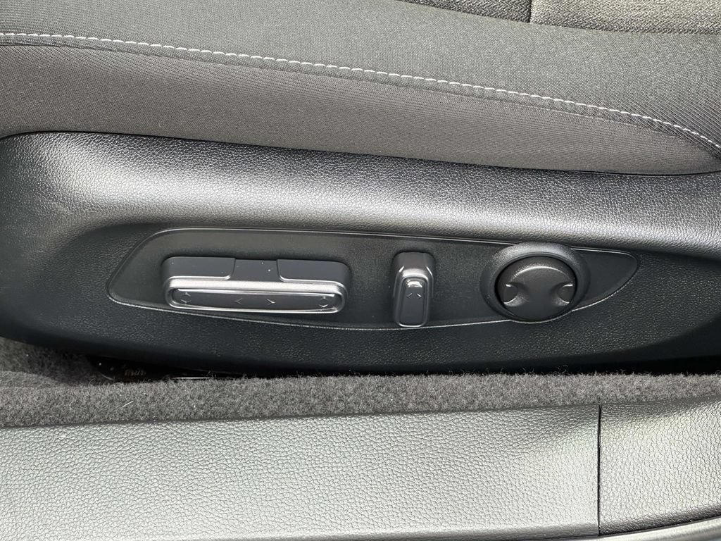 Certified 2023 Honda Accord EX image 16
