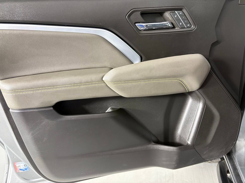 Used 2023 Chevrolet Colorado ZR2 w/ ZR2 Convenience Package III image 17