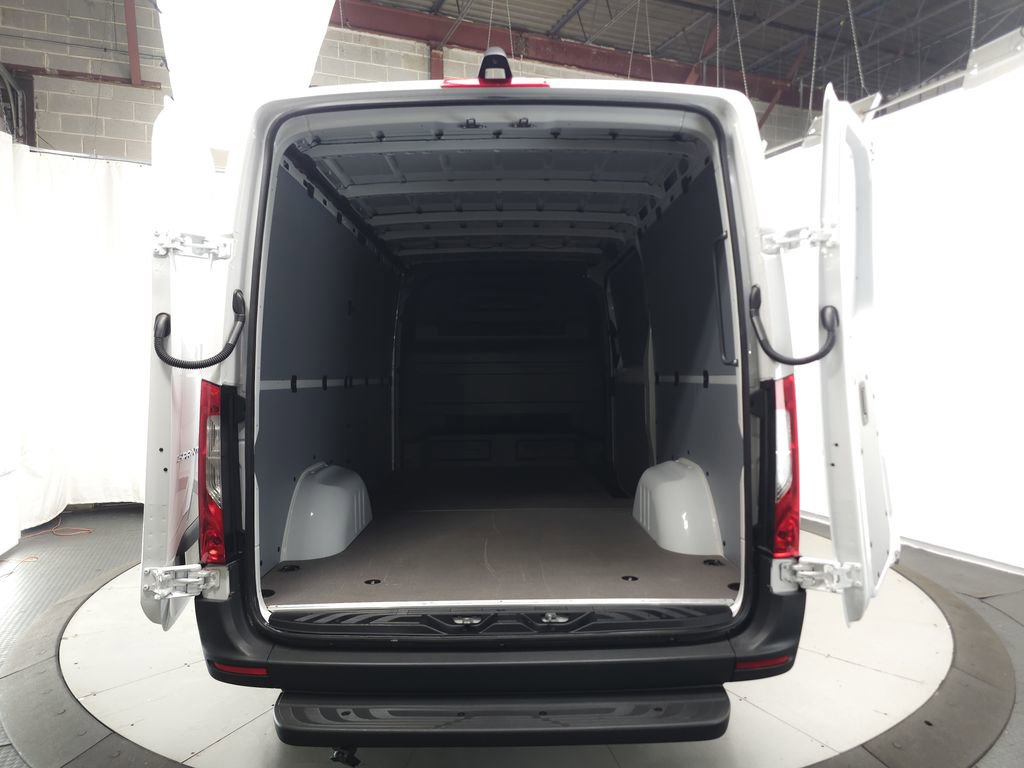 Used 2026 Mercedes-Benz Sprinter 2500 image 23