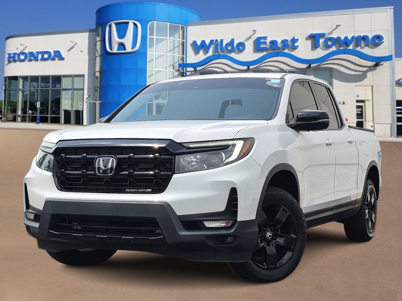 Certified 2024 Honda Ridgeline Black Edition image 1