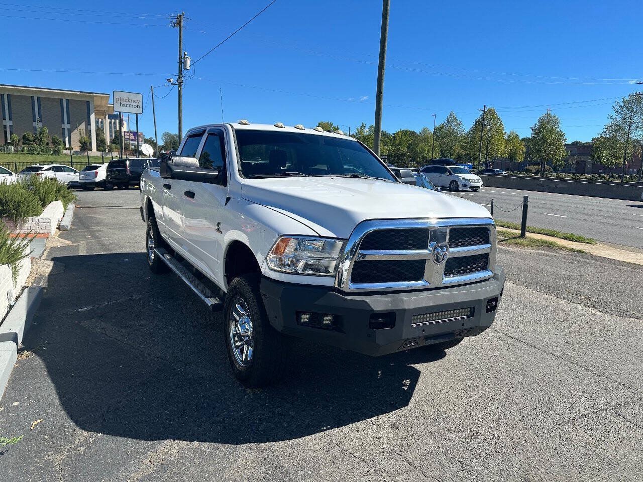 Used 2017 RAM 2500 Tradesman w/ Chrome Appearance Group AWD/4WD image 7