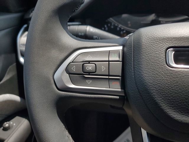 Certified 2025 Jeep Compass Latitude AWD/4WD image 26