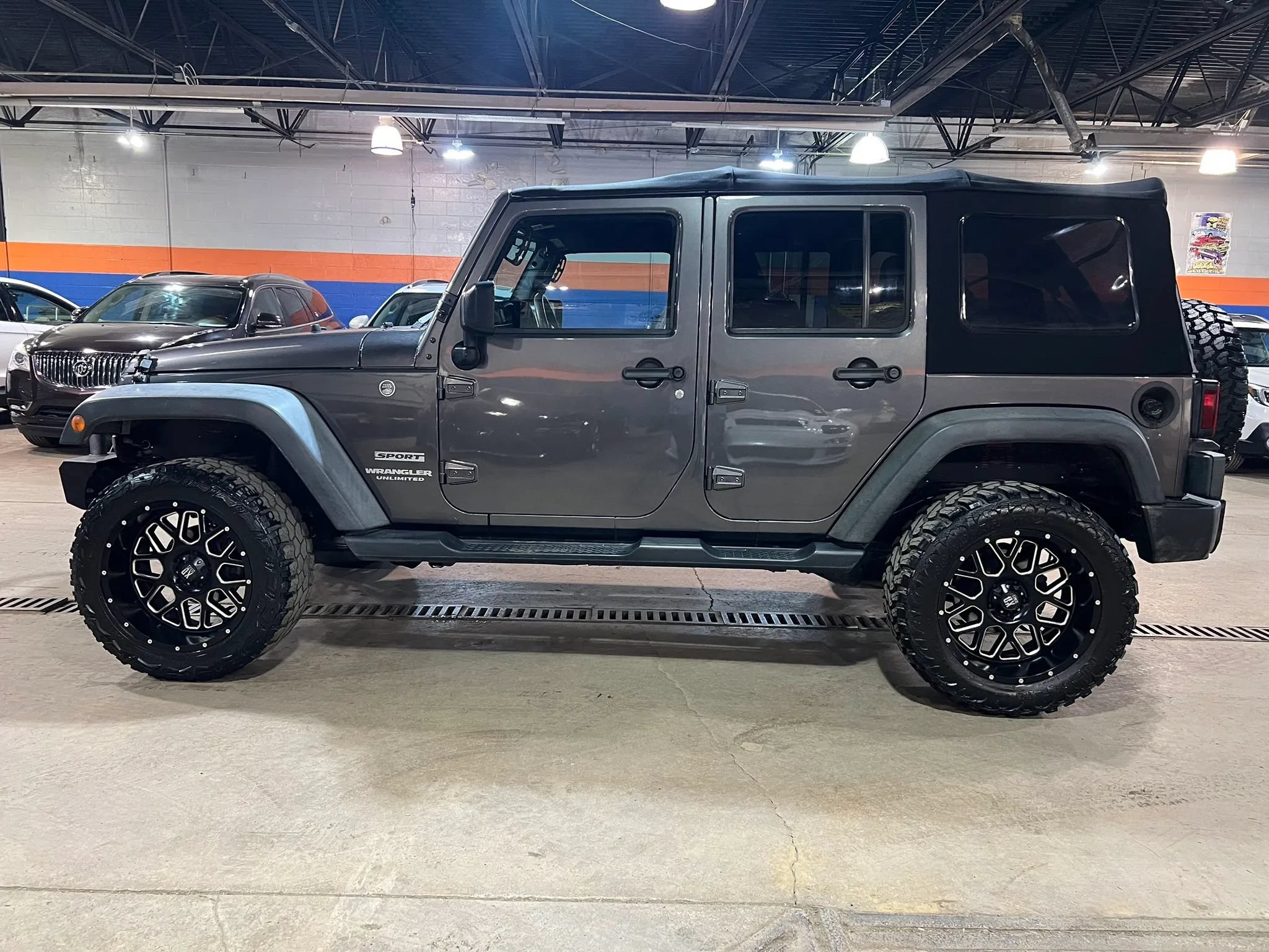 Used 2016 Jeep Wrangler Unlimited Sport AWD/4WD image 6