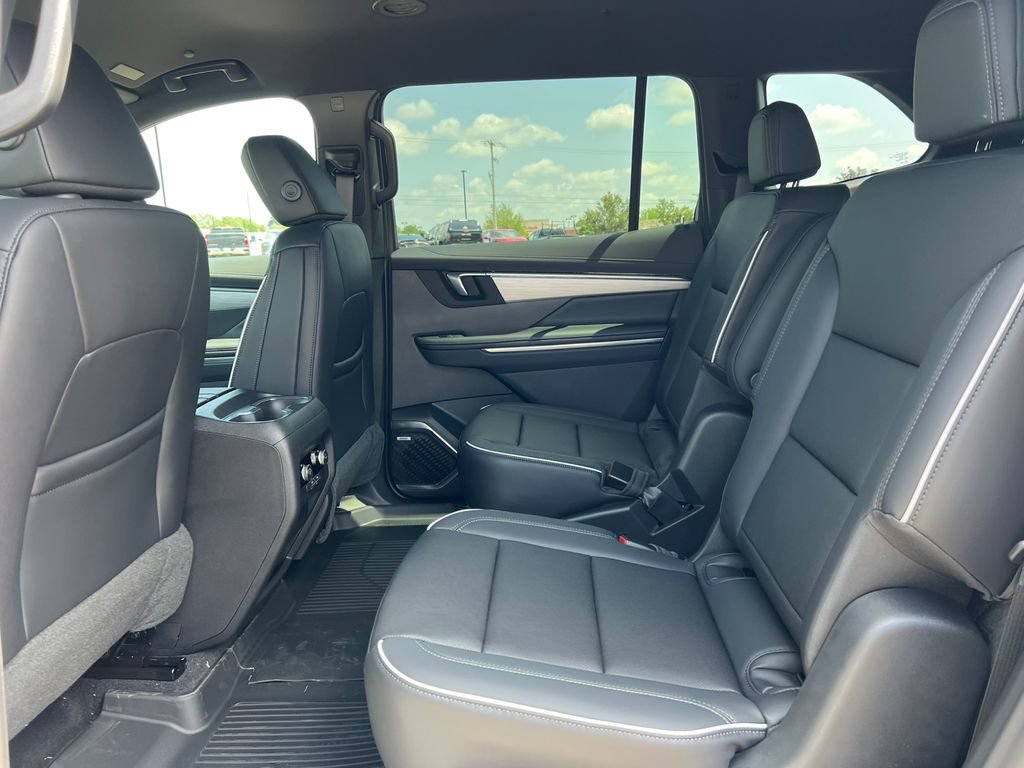 New 2027 Buick Enclave Preferred w/ LPO, Floor Liner Package AWD/4WD image 5