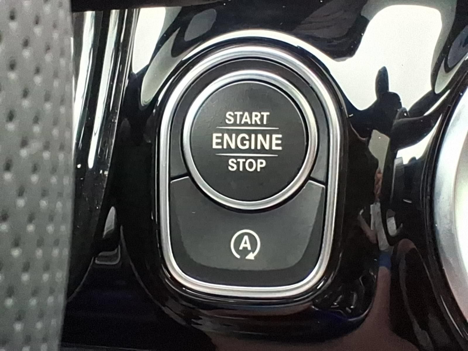 Used 2025 Mercedes-Benz GLA 250 4MATIC image 22
