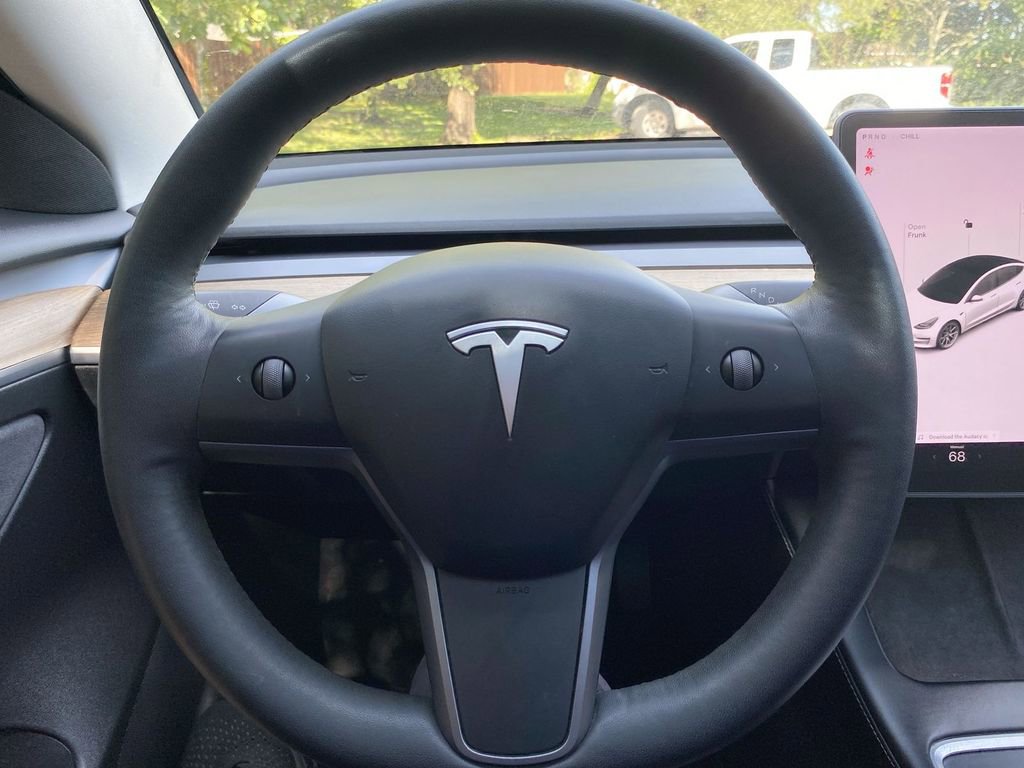 Used 2021 Tesla Model 3 Standard Range Plus image 17