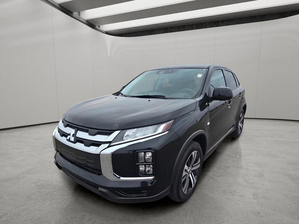Used 2025 Mitsubishi Outlander Sport ES image 1