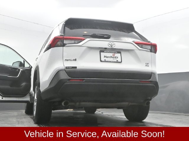 Used 2021 Toyota RAV4 LE AWD/4WD image 35