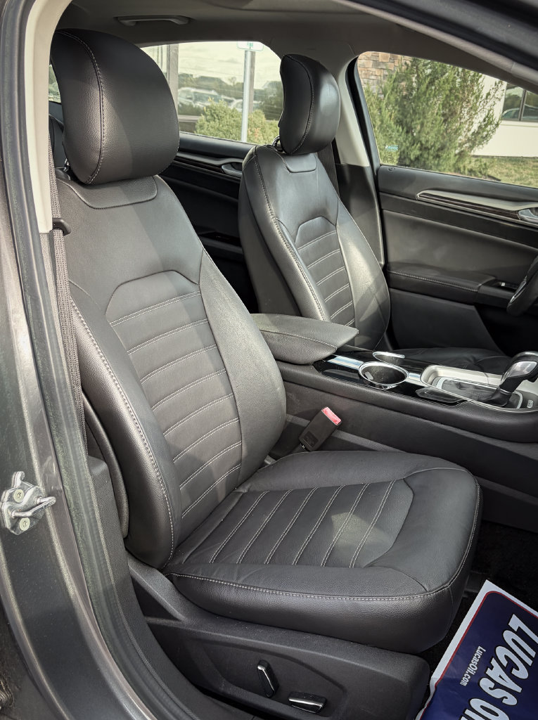Used 2013 Ford Fusion SE FWD image 26